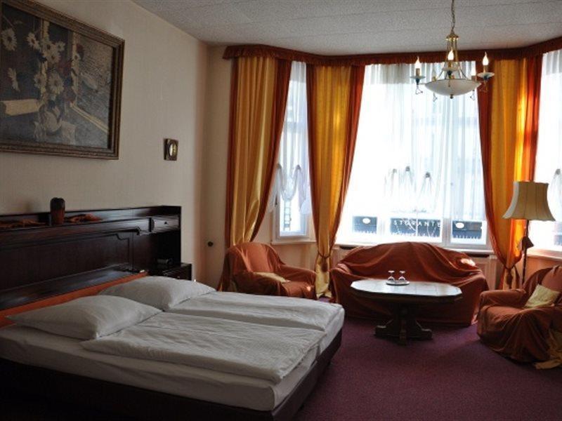 Hotel Pension Savoy Near Kurfuerstendamm Berlin Extérieur photo