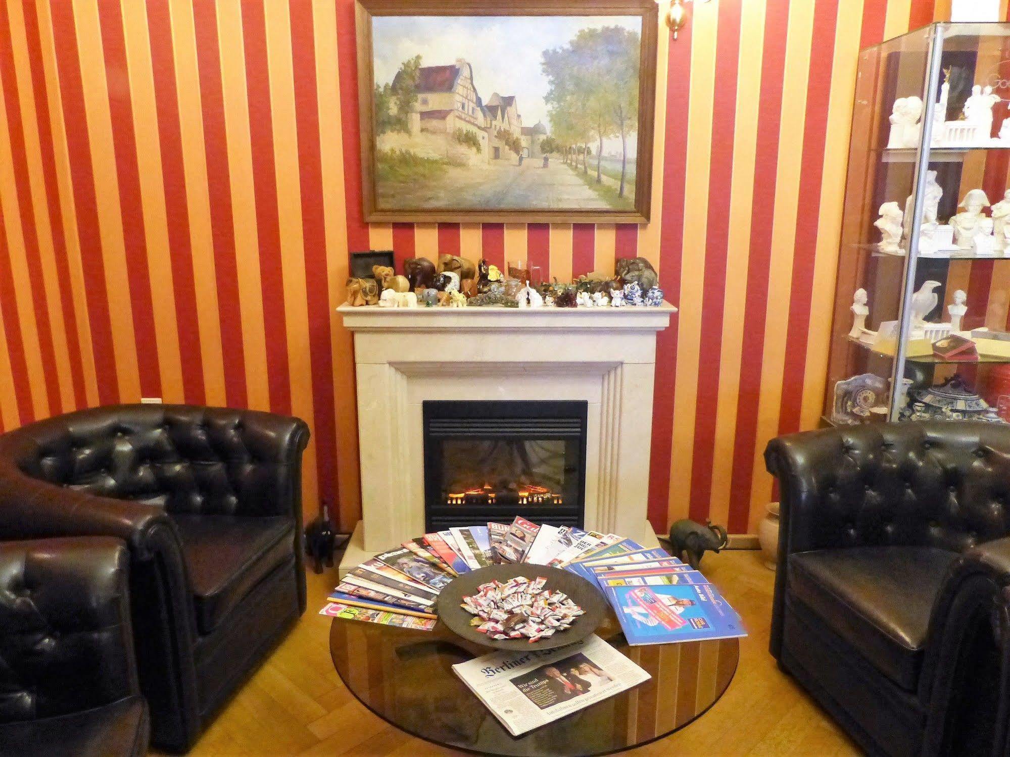 Hotel Pension Savoy Near Kurfuerstendamm Berlin Extérieur photo