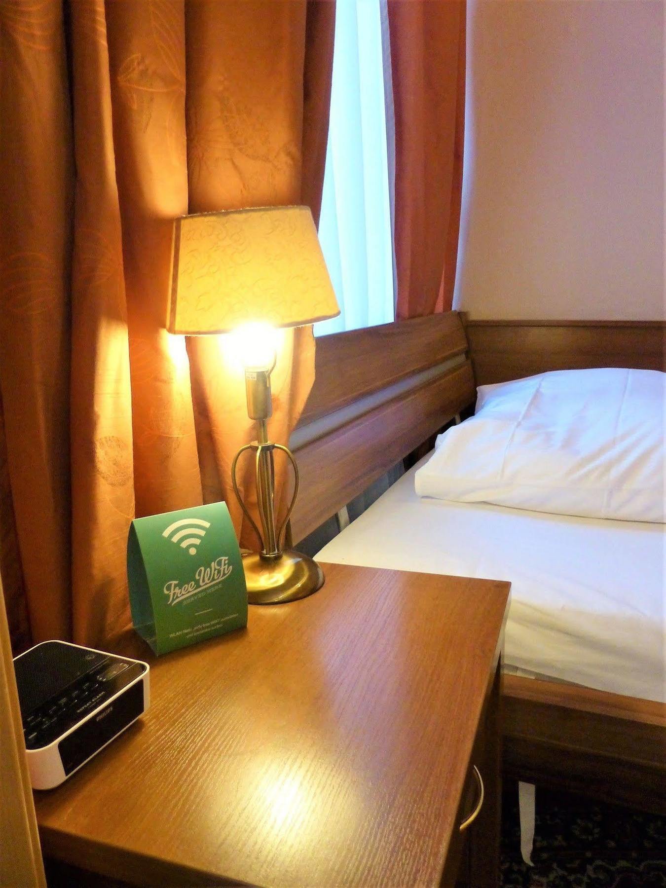 Hotel Pension Savoy Near Kurfuerstendamm Berlin Extérieur photo