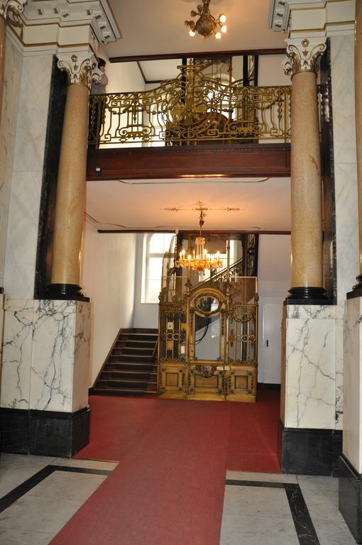Hotel Pension Savoy Near Kurfuerstendamm Berlin Extérieur photo