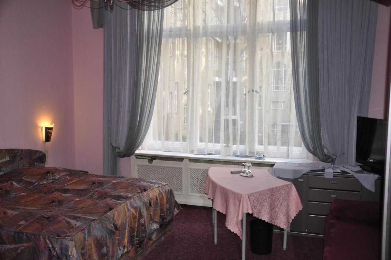 Hotel Pension Savoy Near Kurfuerstendamm Berlin Chambre photo