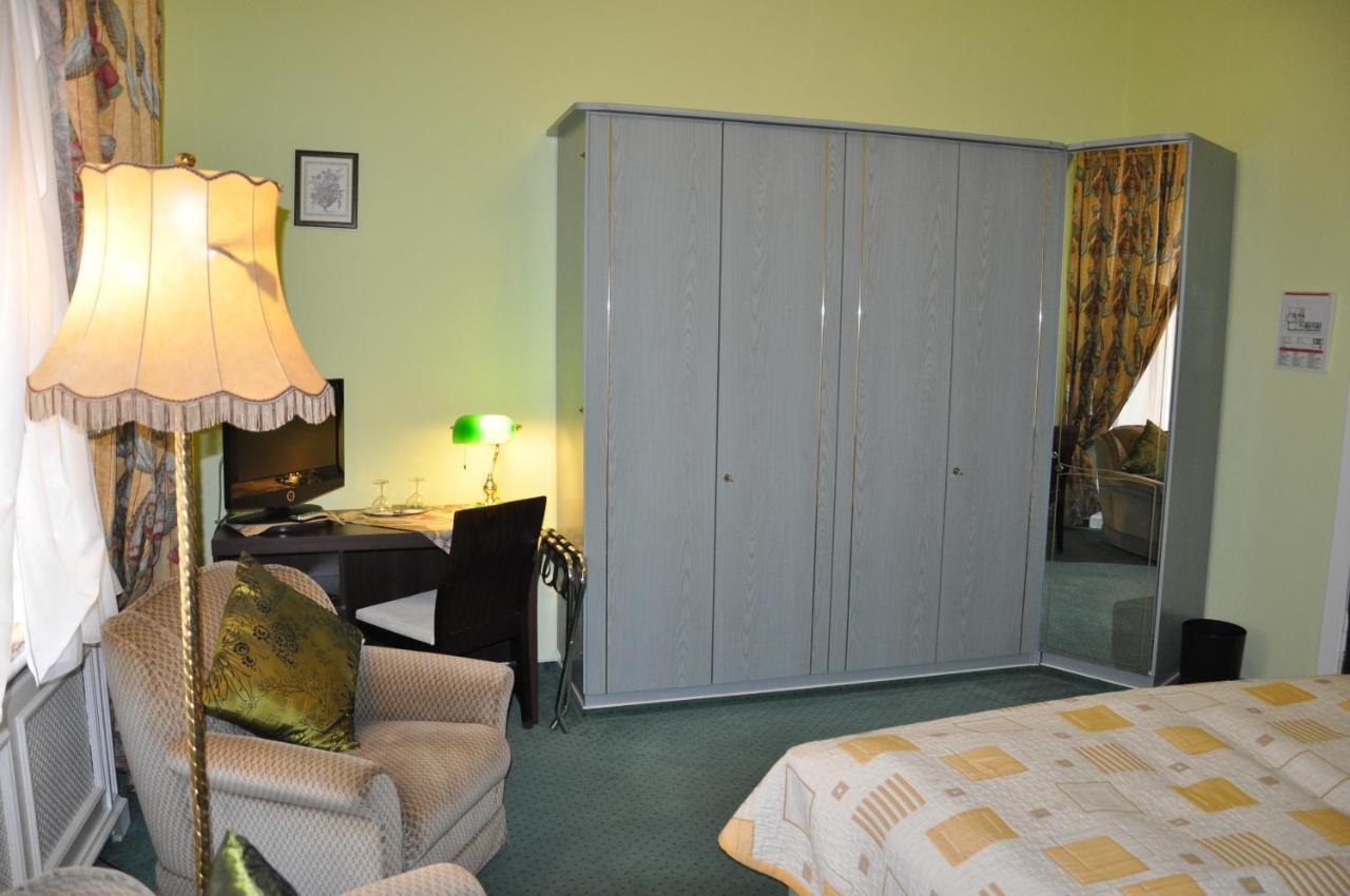 Hotel Pension Savoy Near Kurfuerstendamm Berlin Chambre photo